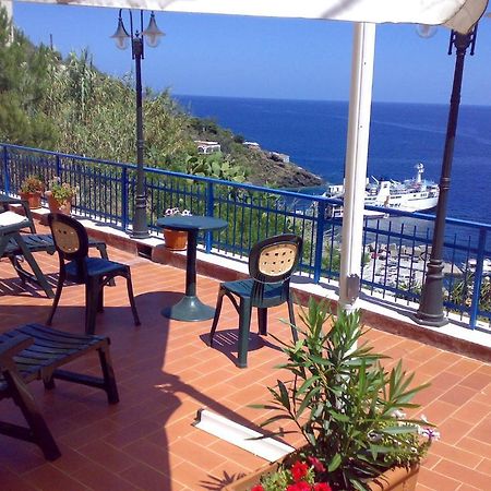 Sogni Nel Blu Aparthotel Isola di Ustica Екстериор снимка