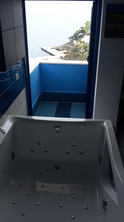 Sogni Nel Blu Aparthotel Isola di Ustica Екстериор снимка