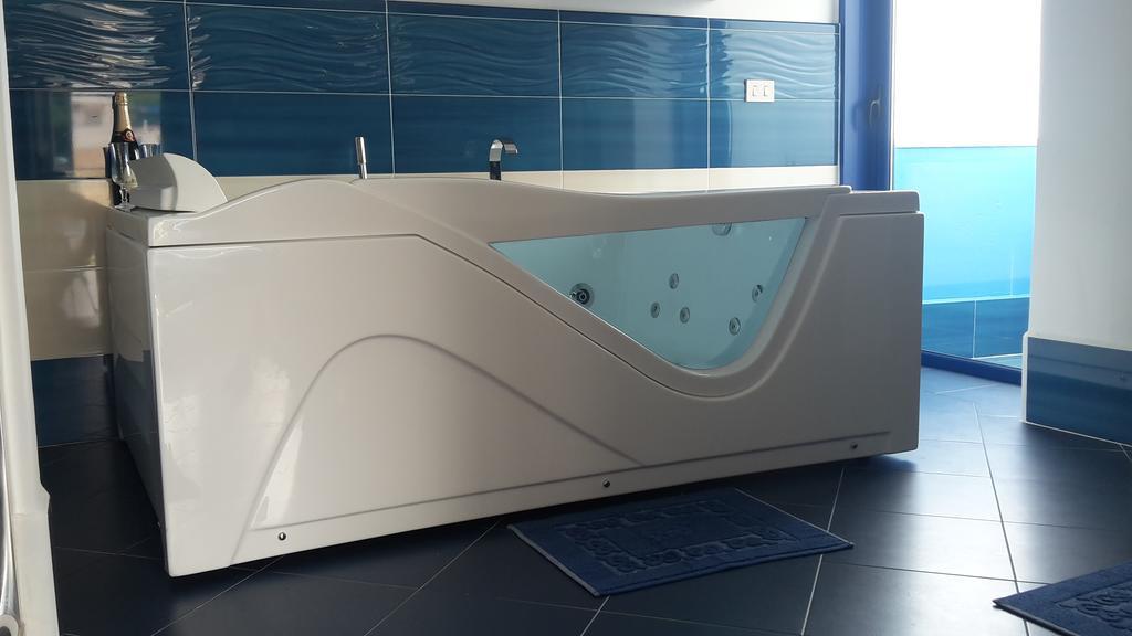 Sogni Nel Blu Aparthotel Isola di Ustica Екстериор снимка
